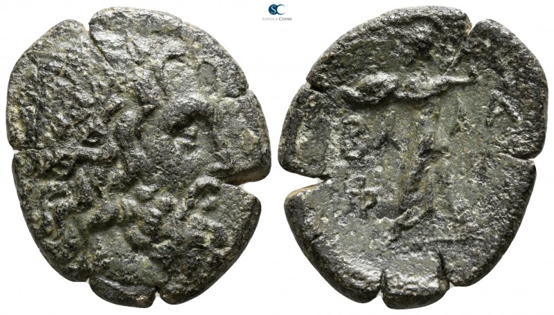 Kings of Macedon. Philip V. 221-179 BC. 
Bronze Æ

22mm., 5,83g.



fine
