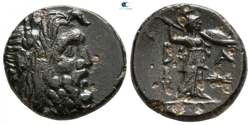 Kings of Macedon. Philip V. 221-179 BC. 
Unit Æ

15mm., 4,02g.



very fi...