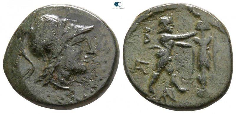 Kings of Macedon. Antigonos II Gonatas 277-239 BC. 
Bronze Æ

15mm., 5,09g.
...
