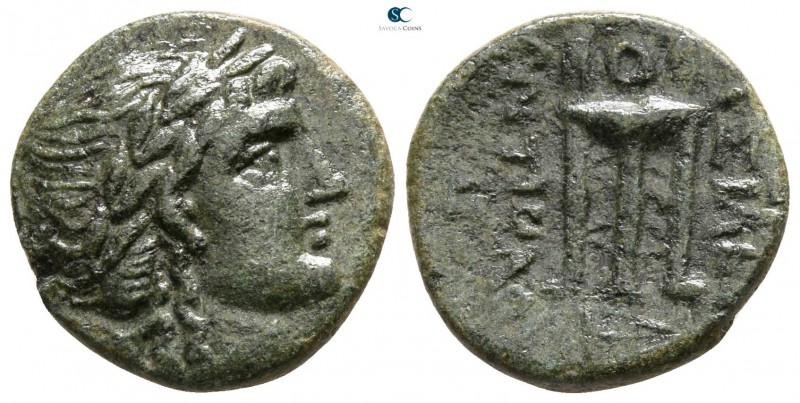 Seleukid Kingdom. Antiochos II Theos 261-246 BC. 
Bronze Æ

15mm., 3,31g.

...