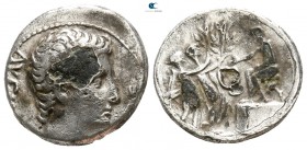 Augustus 27 BC-AD 14. Lugdunum. Foureé Denarius AR
