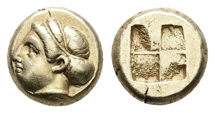 Ionia, Phokaia. EL Hekte, 2.52 g 10.25 mm. 477-388 BC.
Obv: Head of nymph left; ...