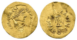 Heraclius, AD 610-641. AV, Tremissis. 1.41 g. 17.03 mm. Constantinople.
Obv: δN hЄRACLI-ЧS PP AV. Bust of Heraclius facing right, beardless, wearing c...