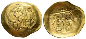 John II Comnenus, AD 1118-1143. AV, Hyperpyron. 4.26 g. 30.10 mm. Constantinople. 
Obv: IC-XC to left and right of Christ seated facing on backless th...