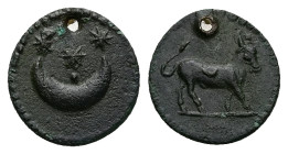 AE Tessera. Moesia Inferior. Nicopolis ad Istrum. Pseudo-autonomous issue (?). (c. AD 1st–3rd centuries).
Obv: Large crescent with three stars above.
...