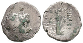 Greek
Kings of Cappadocia. Ariobarzanes III 52-42 BC. Drachm AR, 3,6 g. 16,5 mm.