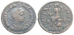 Roman Imperial Valentinian, 375-392 Æ3 circa Æ 18.7 mm. 2,8 g.