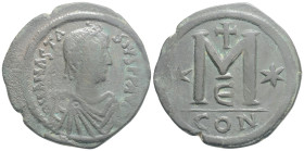 Anastasius I (491-518 AD). Constantinople, AE Reduced Follis (37,1 mm. 18.8 g).