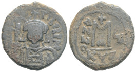 Byzantine Coins
MAURICE TIBERIUS (582-602). Follis. Kyzikos. 10,3 g. 27 mm.