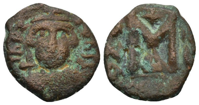 Constans II Æ Nummus. (18mm, 4.25 g) Constantinople, AD 643/4. И M[PR] CONSƮ, cr...