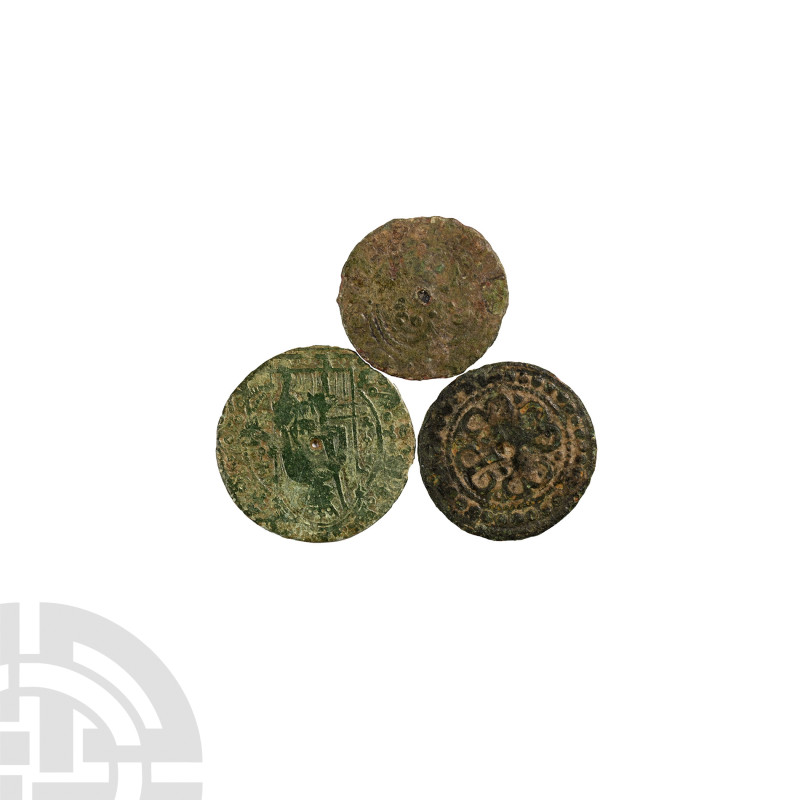 English Tokens - Edward III - Jetons [3]
13th century A.D. Group comprising: ki...