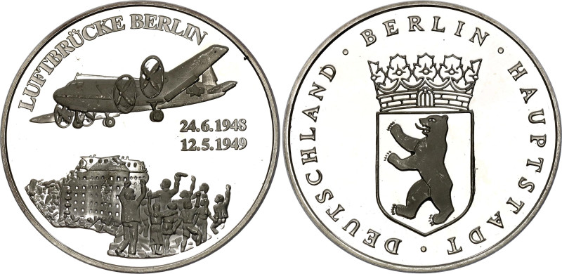 Germany - FRG Silver Medal "Berlin Air Bridge" 1990s 

Silver 19.95 g., 40 mm....