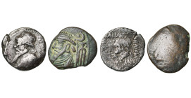 ROYAUME ELYMAIDE, Kamnaskires IV ou V, lot de 2 tétradrachmes: AR, R/ T. d'Héraclès à g. (tbc/B); AE, R/ B. dégénéré (pr. TB). Alram 463 et NB1 v....