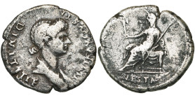 JULIA TITI (†91), fille de Titus, AR cistophore de 3 deniers, s.d., Rome. D/ IVLIA AVGVSTA - DIVI TITI F B. dr. à d., les cheveux ramenés en chignon. ...