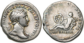 TRAJAN (98-117), AR denier, 112-117, Rome. D/ IMP TRAIANO AVG GER DAC PM TR P COS VI PP B. l. à d., l'épaule g. dr. R/ S·P·Q·R· OPTIMO PRINCIPI/ VIA T...