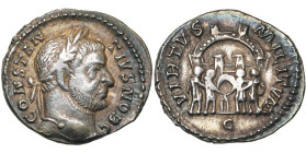 CONSTANCE CHLORE César (293-305), AR argenteus, 295-297, Trèves. D/ CONSTAN-TIVS NOB C T. l. à d. R/ VIRTVS- MILITVM/ C Les tétrarques sacrifiant deva...