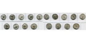 lot de 9 deniers: Géta César, R/ Le prince et un trophée (2), Minerve, Providentia, Le prince sacrifiant, Génie; Elagabal, R/ L'empereur ten. une mass...
