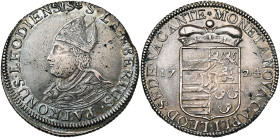 LIEGE, Principauté, Siège vacant (1723-1724), AR écu au saint Lambert (patagon), 1724, Liège. Avec la date de part et d'autre de l'écu. D/ B. mitré du...