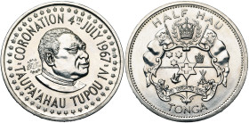TONGA, Taufa'Ahau Tupou IV (1965-2006), 1/2 hau, 1967. Couronnement. Palladium. K.M. 24. 32,60 g. Tranche inscrite ("Historically the first palladium ...