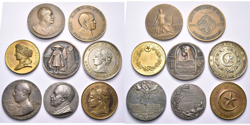 TUNISIE, lot de 8 médailles: s.d., Musée commercial de Tunis (AE argenté), Expos...