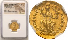 Rome, Arkadiusz (383-408). Solidus, Constantinople NGC AU 
Moneta w gradingu NGC z wysokimi ocenami. Bardzo ładny egzemplarz,wspaniale wybity. Rzadki...