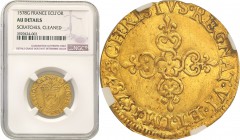 Henry III Valois. Ecu d'or 1578 G, Poitiers NGC AU 
Aw.: Pod koroną tarcza herbowa Francji – trzy lilie. W otoku od dołu: HENRICVS III D G FR ET POL ...