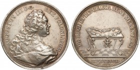 Augustus III the Sas. Award medal of the white eagle 1743, Leipzig Christian Zygmunt Wermuth 
Aw.: Popiersie króla w zbroi i płaszczu. Pod ramieniem ...