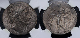 244 a.C.. Imperio Seléucida. Seleuco II. Tetradracma. SC 689.1a. Ag. Encapsulada en NGC en AU. Bella. EBC. Est.350.