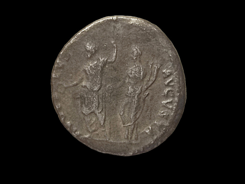 Neron (54-68 d.C). Denario. Ag. 2,53 g. NERO CAESAR AVGVSTVS, Cabeza laureada a ...