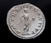 241-3 d.C. Gordiano III (238-244 d.C). Roma. Antoniniano. RIC IV Roma 92. Ve. 4,32 g. IMP GORDIANVS PIVS FEL AVG; Busto de emperador con corona radiad...