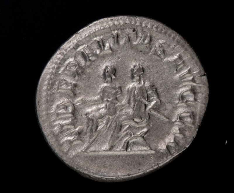 Filipo II (247-249 d.C.). Roma. Antoniniano. RIC IV, 3, 230. Ae. 4,32 g. IMP PHI...