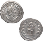 249-251 d.C. Herenia Etruscila 249-251 . Roma. Antoniniano. Ae. 3,40 g. HER ETRVS-CILLA AVG; Busto de la emperatriz vestido, sobre una media luna, hac...