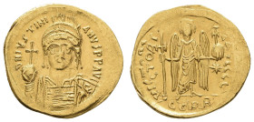 Antike Byzanz
 Justinian I., 527-565, Solidus (4,23 g), Konstantinopel. Av.: Kürassiertes und behelmtes Brustbild des Kaisers von vorne, in der recht...
