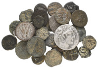 Antike Lots und Sammlungen antiker Münzen
 Lot von Münzen verschiedener griechischer Staaten, darunter Diadochen und eine seleukidische Tetradrachme,...
