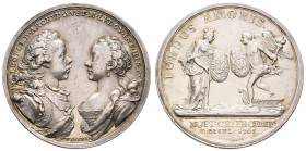 Medaillen Medaillen Ausland vor 1900
 Österreich, Silbermedaille (26,13g), 1765, von Wideman auf die Hochzeit von Erzherzog Leopold und Prinzessin Ma...