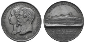 Medaillen Medaillen Ausland vor 1900
 Frankreich, Zinnmedaille (56,93g), 1855, von Caque, auf das Palais de l'Industrie. Avers: Gestaffelte Büsten de...