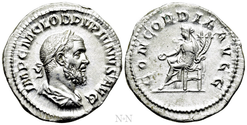 PUPIENUS (238). Denarius. Rome. 

Obv: IMP C M CLOD PVPIENVS AVG. 
Laureate, ...