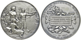 ARGENTINA Medaglia 1913 Inaugurazione della strada Avenida diagonal norte a Buenos Aires - Opus: C. Yaf. Rossi AG (g 102 - Ø 66 mm) Segnetti nel campo...