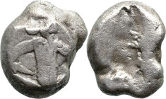 Greek
ACHAEMENID EMPIRE. Time of Artaxerxes II to Artaxerxes III (Circa 375-340 BC). Sardes.
AR Siglos (14.3mm 5.46g)
Obv: Persian king in kneeling...