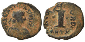 Anastasius I, 491-518. Decanummium (bronze, 3.80 g, 20 mm), Theoupolis (Antioch). DN ANASTASIVS PP A Diademed, draped and cuirassed bust right. Rev. Δ...