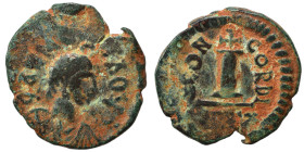 Uncertain, Anastasius I, 491-518 - Justinian I, 527-565. Decanummium (bronze, 4.60 g, 21 mm), Theoupolis (Antioch). Blundered legend, Diademed, draped...