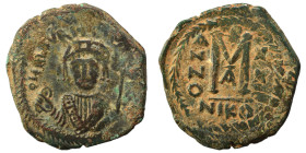 Maurice Tiberius, 582-602. Follis (bronze, 12.34 g, 31 mm), Nicomedia. Maurice Tiberius facing, wearing crown surmounted with cross and consular robes...