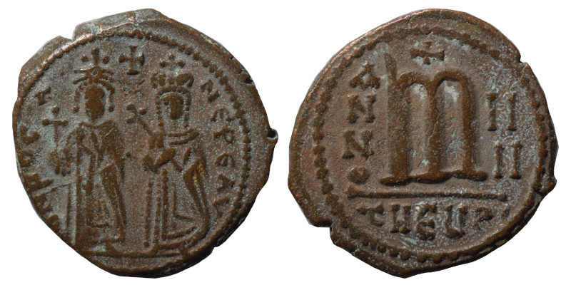 Phocas, with Leontia, 602-610. Follis (bronze, 9.80 g, 28 mm), Theoupolis (Antio...