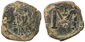Constans II, 641-668. Follis (bronze, 4.46 g, 25 mm), Syracuse. Crowned bust facing, wearing chlamys and holding globus cruciger. Rev. Large M; monogr...