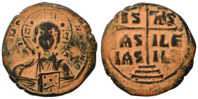 Anonymous, time of Romanus III, 1028-1034. Follis (bronze, 9.57 g, 26 mm), Constantinople. +ЄMMANOVHΛ Nimbate bust of Christ facing, wearing tunic and...