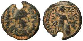 OSTROGOTHS. Athalaric, 526-534. Decanummium (bronze, 2.40 g, 18 mm), Rome. INVICT-A ROMA Helmeted bust of Roma to right. Rev. D N ATALA-RICVS / S C At...