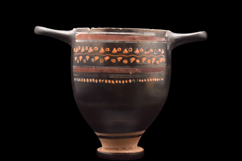 GREEK GNATHIAN DECORATED BLACKWARE SKYPHOS

 Ca. 375-300 BC
 A skyphos with a...