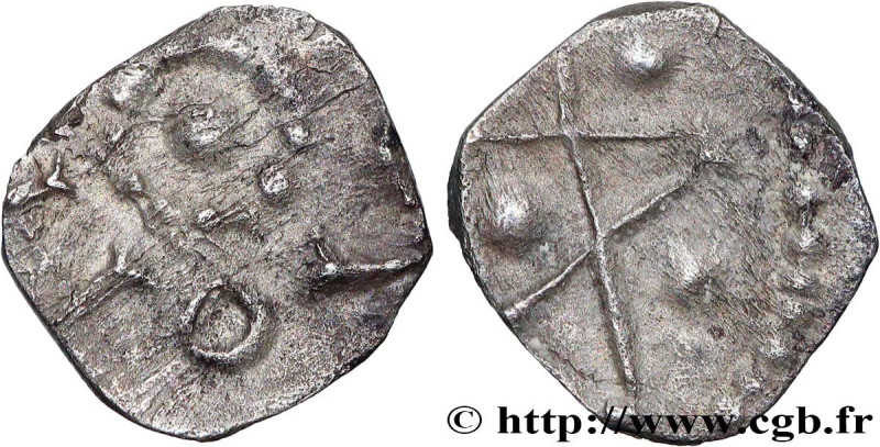 MEROVINGIAN COINS - TOURAINE - Unspecified MINT
Type : Denier 
Date : c. 740-750...