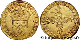 CHARLES X, CARDINAL OF BOURBON
Type : Écu d'or au soleil, 1er type 
Date : 1590 
Mint name / Town : Paris 
Quantity minted : 121400 
Metal : gold 
Mil...