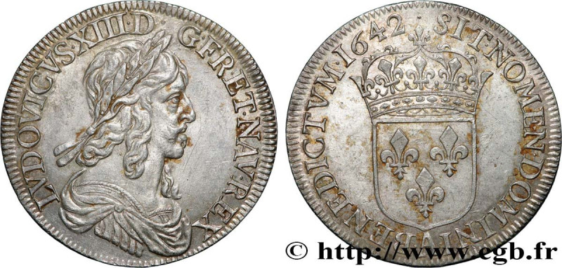 LOUIS XIII
Type : Demi-écu, 3e type, 2e poinçon de Warin 
Date : 1642 
Mint name...